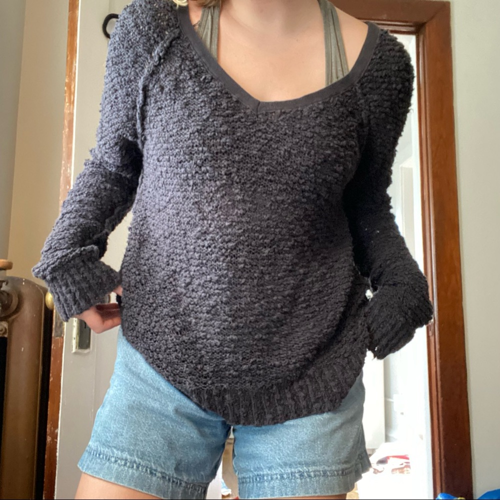 free people sweater 🖤